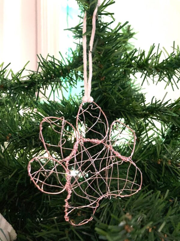 Product Image for  Wire Paw Ornament