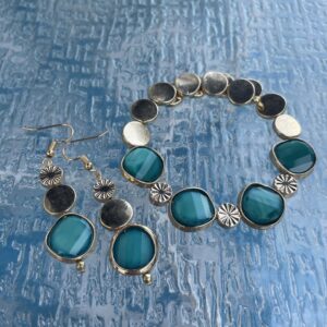 Product Image for  Green and gold bracelet and earrings