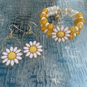 Product Image for  Daisy bracelet and earring set